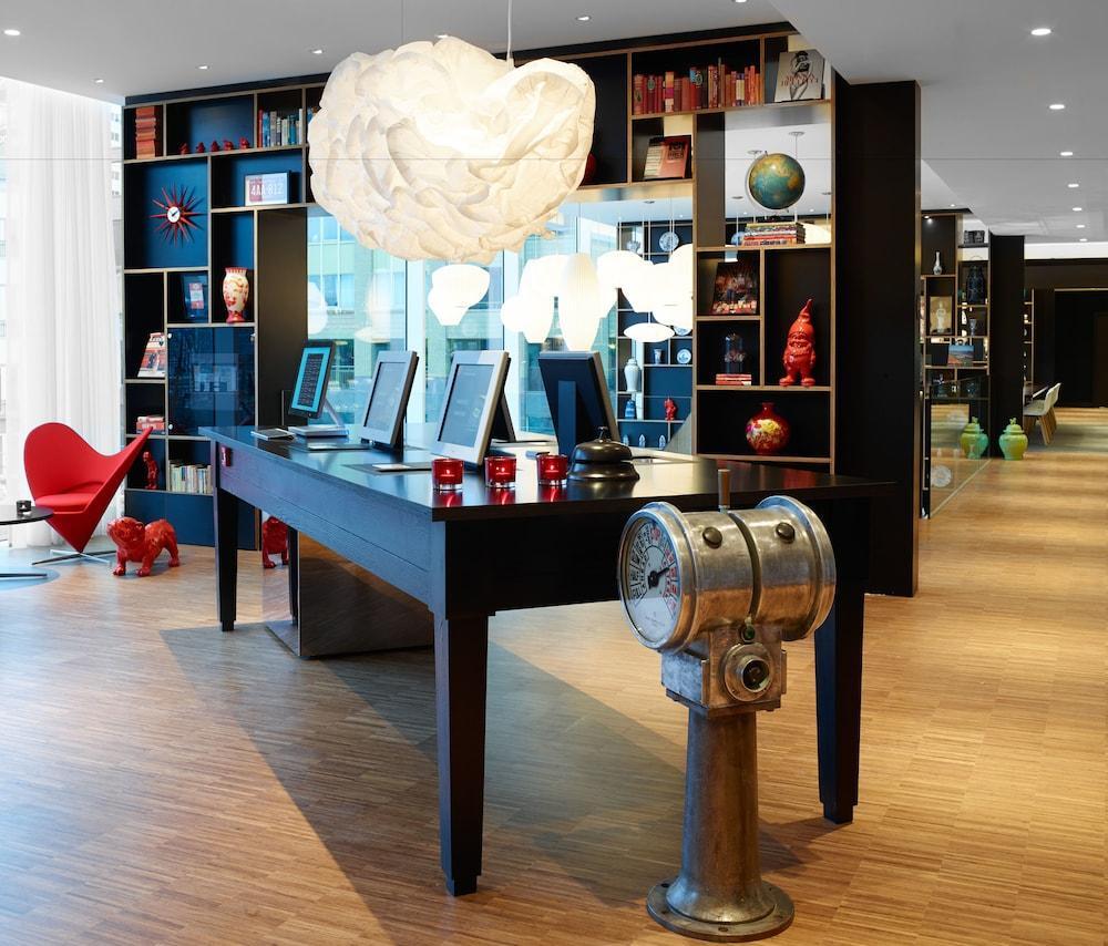 Citizenm Amstel Amsterdam Hotel Exterior photo